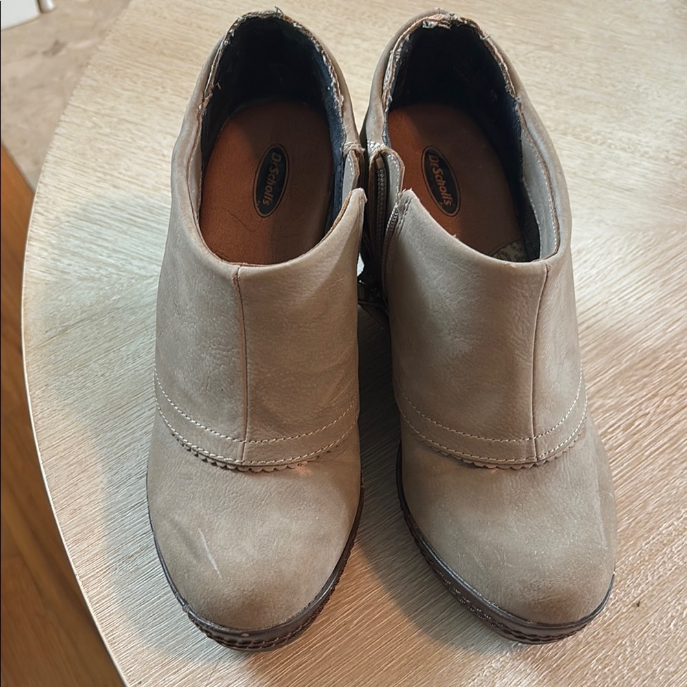 Dr. Scholl's Tan Ankle Booties